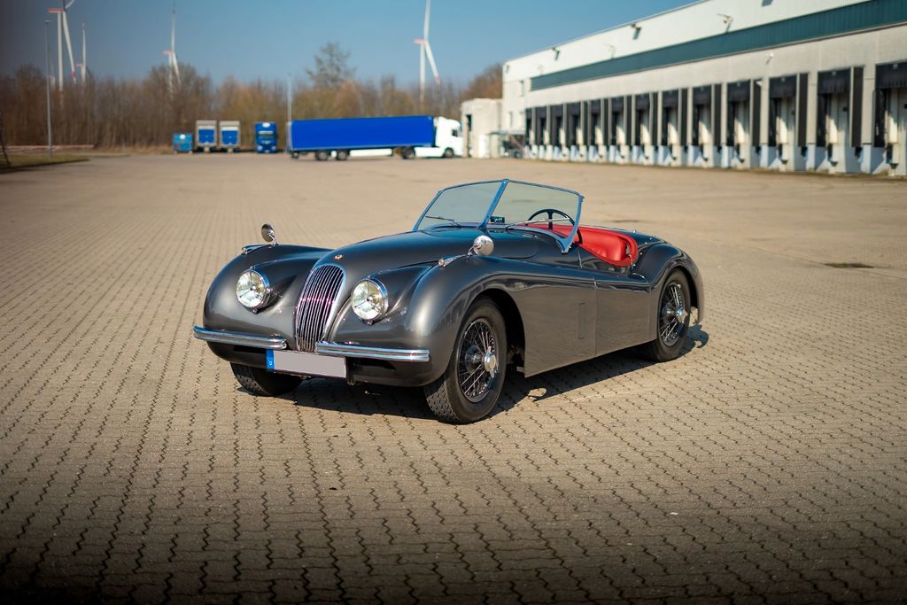 Jaguar XK