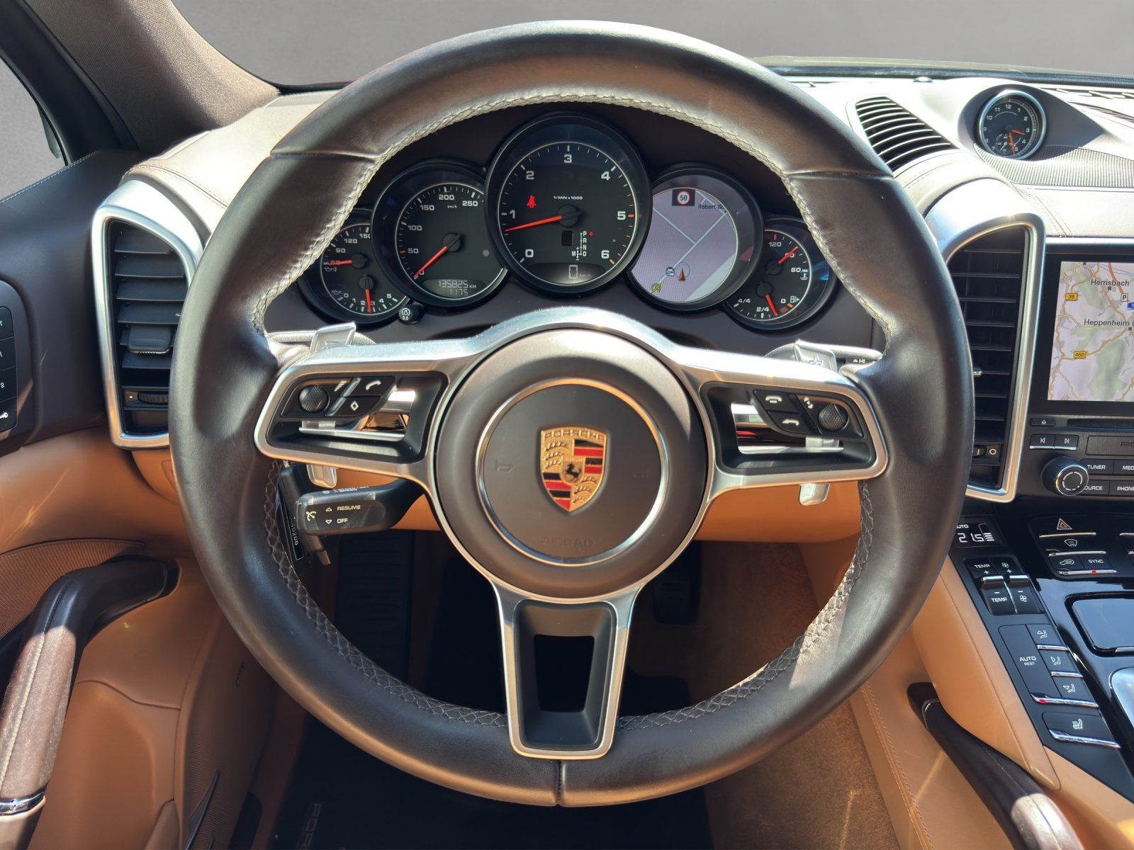 Fahrzeugabbildung Porsche Cayenne Diesel Platinum Edition/PDLS+/BOSE/STHZG