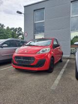 Peugeot 107 Access - Peugeot 107 aus 2014