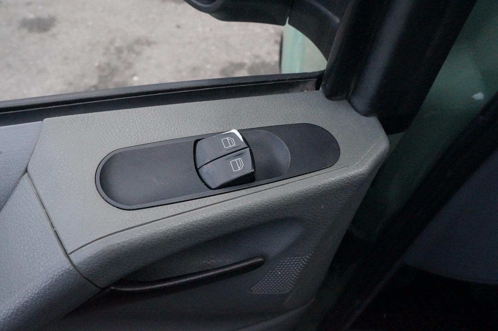 Mercedes-Benz Vito Kasten 111 CDI*HOCHDACH*LANG*LKW *3Sitzer