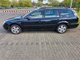 Ford Mondeo 1.8l - Ford Mondeo aus 2003: Kombi