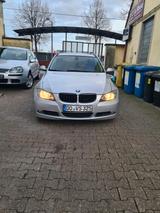 BMW bmw 320i  neue tüv - BMW 320 aus 2008: Kombi, 320i