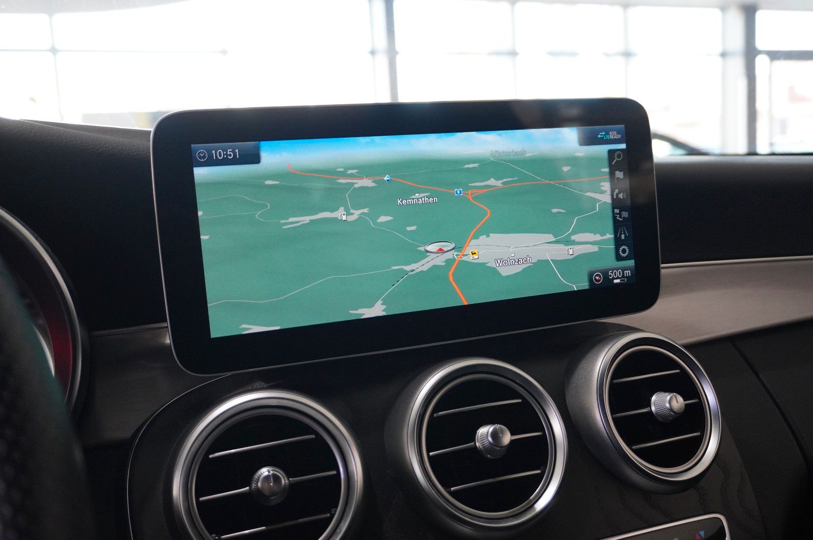 Fahrzeugabbildung Mercedes-Benz C 180 COUPE AMG LINE NAVI/LED/KAMERA/SPORT/SHZ