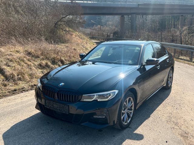 BMW G20 3 Lim. 330 e M Sport 1. Hand Laser*