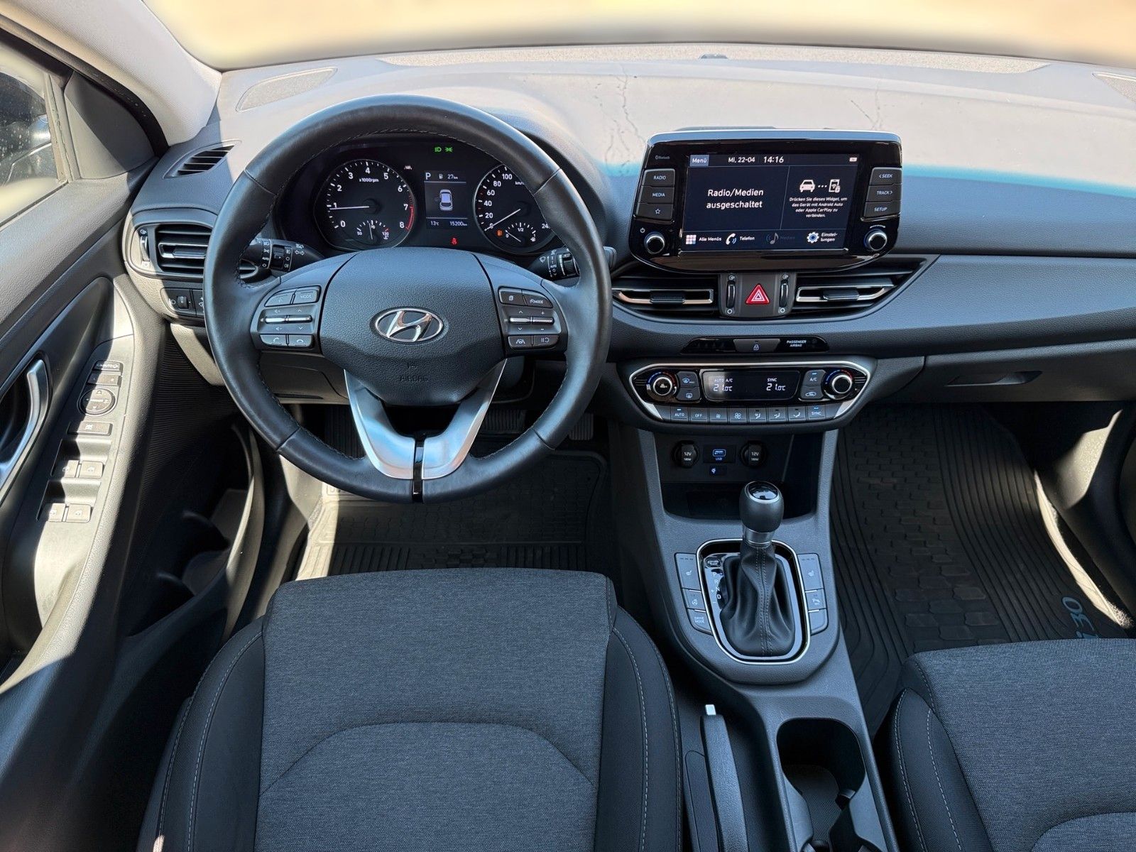 Fahrzeugabbildung Hyundai i30 1.0T 7DCT GARANTIE-9.28 LED+CARPLAY+KAMERA+