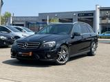 Mercedes-Benz C 63 AMG*Xenon,Harman-Kardon,Schiebedach* - Mercedes-Benz C 63 AMG Gebrauchtwagen in Frankfurt