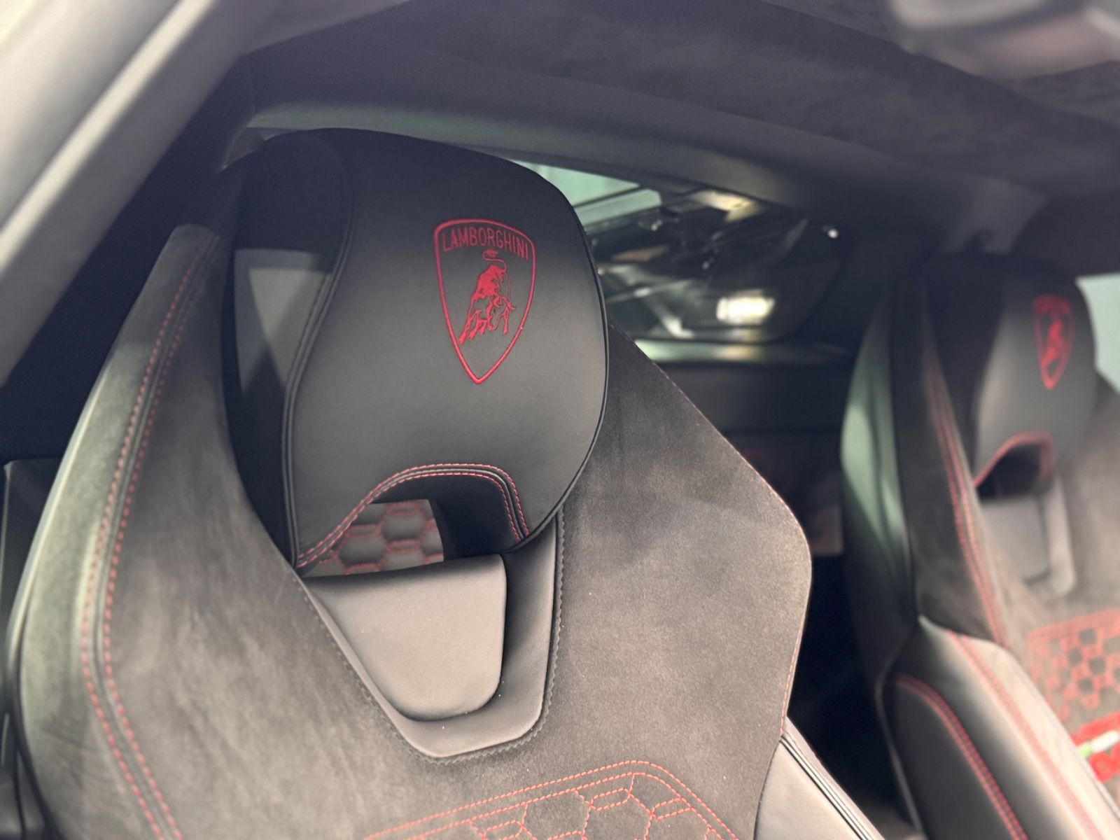 Fahrzeugabbildung Lamborghini Huracan EVO LP640|LIFT|SENSONUM|KAMERA|AD PERSON