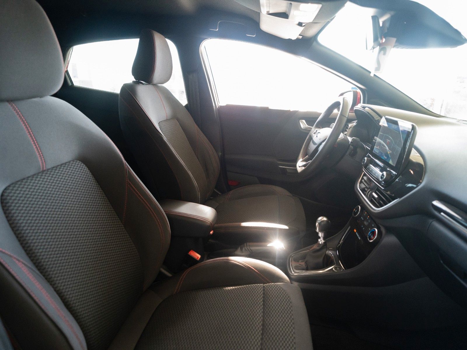 Fahrzeugabbildung Ford Puma ST-Line WINTER-P./NAVI/KAMERA/KLIMA