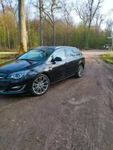 Opel Astra j OPC Line - Opel Astra: J Opc Line