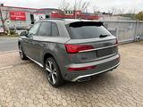 Audi Q5 40 TDI quattro S line PANO*HUD*360°*SIDE*AHK - Audi Q5: Grau