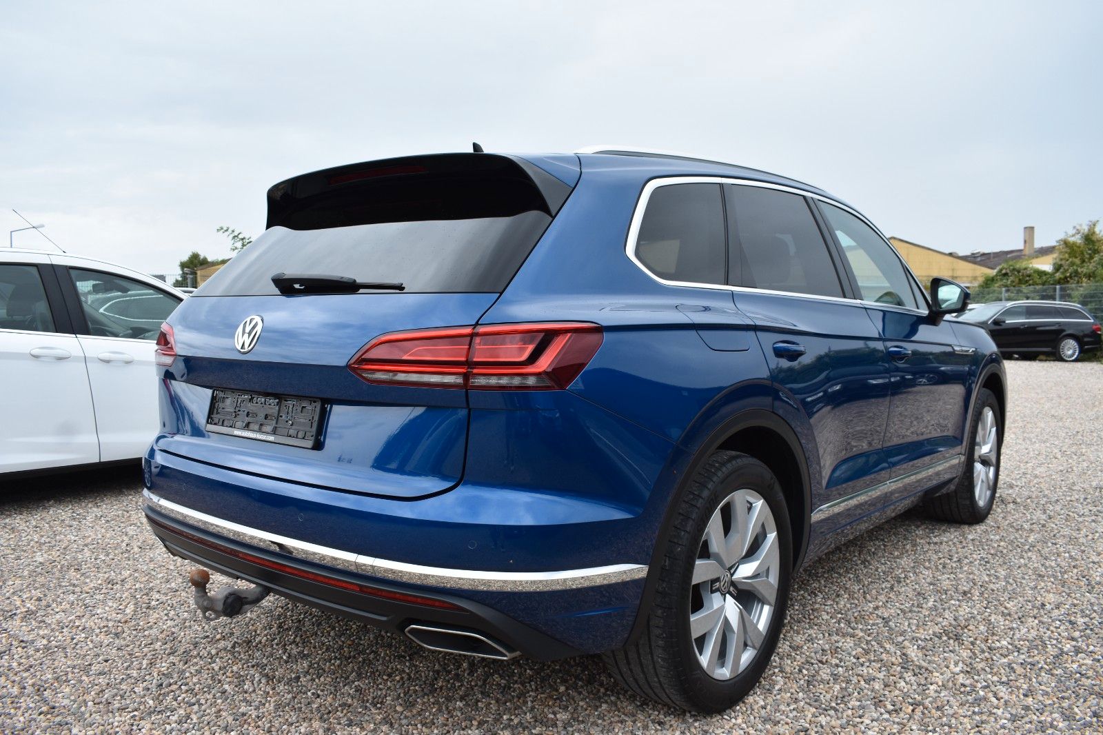 Fahrzeugabbildung Volkswagen Touareg Elegance 4Motion Liveco AHK Panorama Key