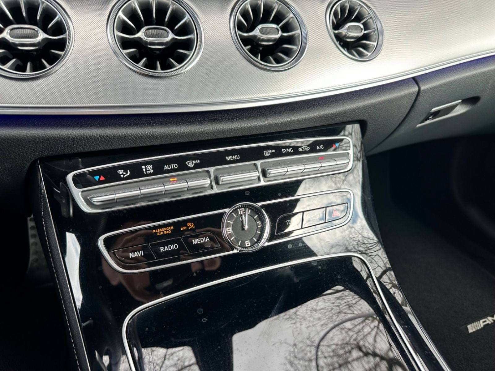 Fahrzeugabbildung Mercedes-Benz E 300 Coupe AMG*Ambiente*Navi*Kamera*