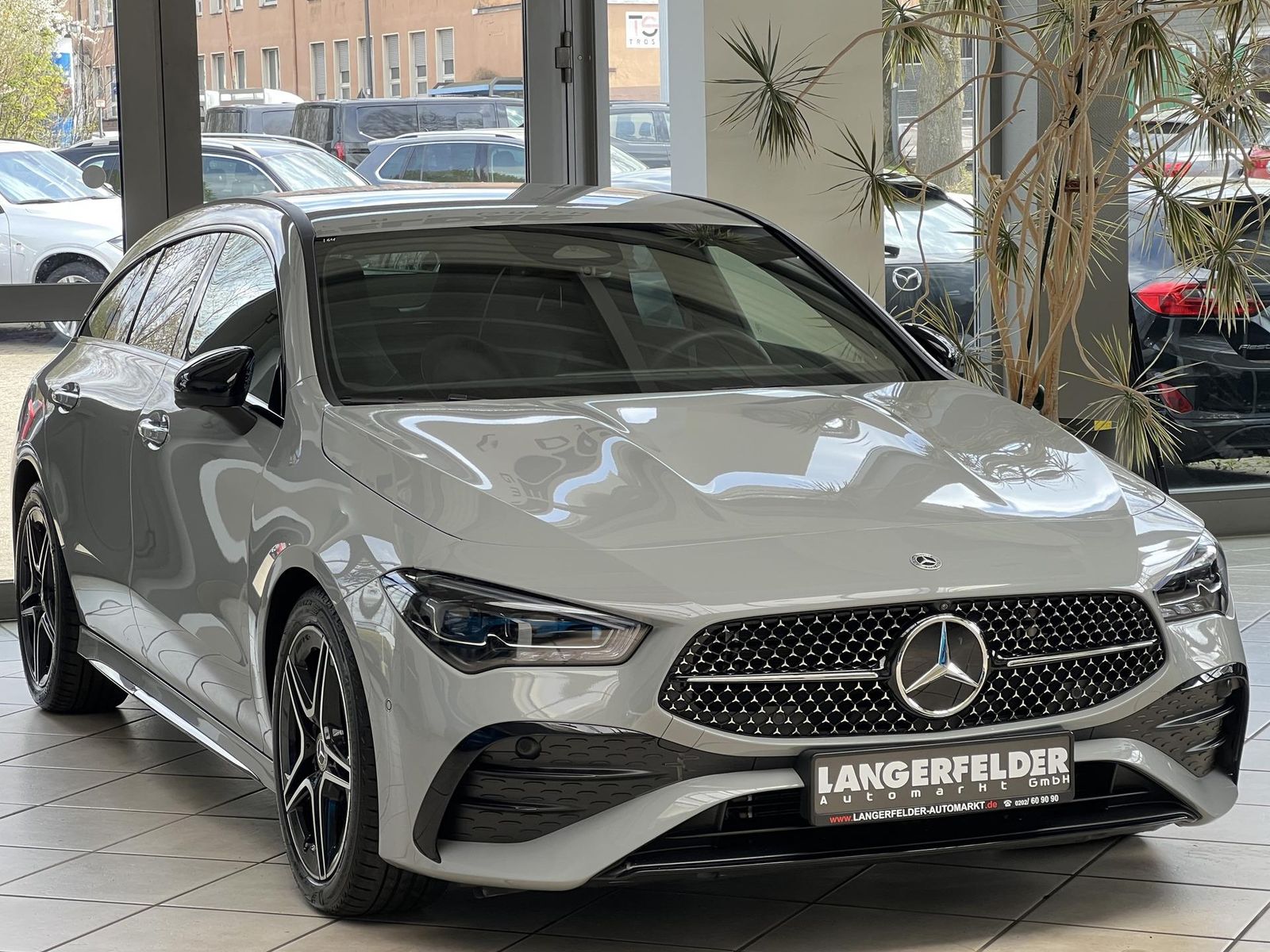 MERCEDES-BENZ CLA200 SB Special Edition AMG*HYBRID*MBUX*AHK*BM