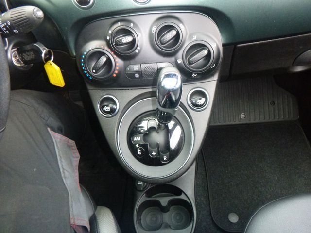 Fahrzeugabbildung Fiat 500 Lim. 1.2 8V RockStar S&S>AUT/PANO/NAVI/SPORT