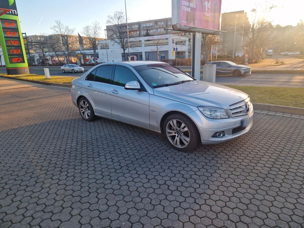 Image of Mercedes-Benz C 200