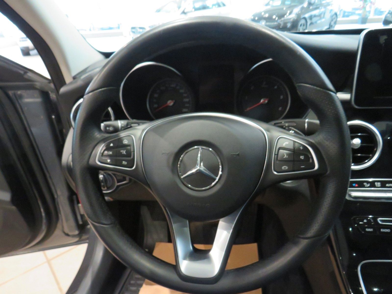 Fahrzeugabbildung Mercedes-Benz C 220 T d*AHK*LED Multi*Fernlicht*Panorama*Toten