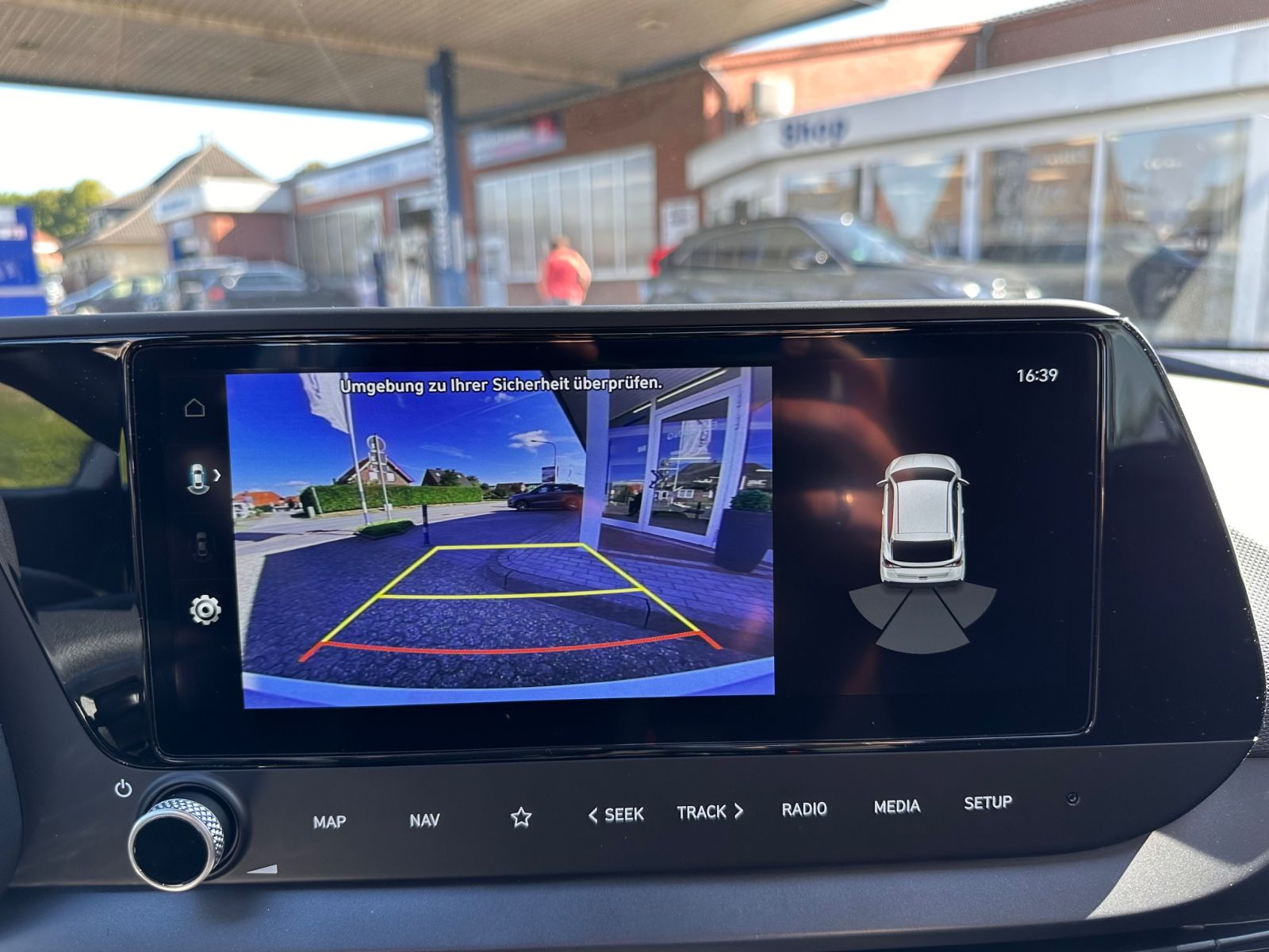 Fahrzeugabbildung Hyundai i20 1.0 T-GDI DCT Comfort APP/Navi/PDC/RFK/SHZG