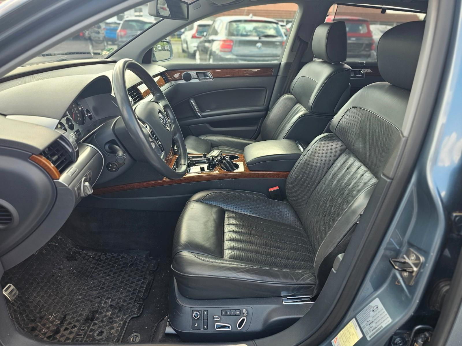 Volkswagen Phaeton V6 TDI 5-Sitzer 4Motion/4X E Sitze/ESD