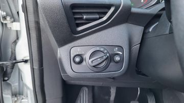 Fahrzeugabbildung Ford C-MAX Titanium