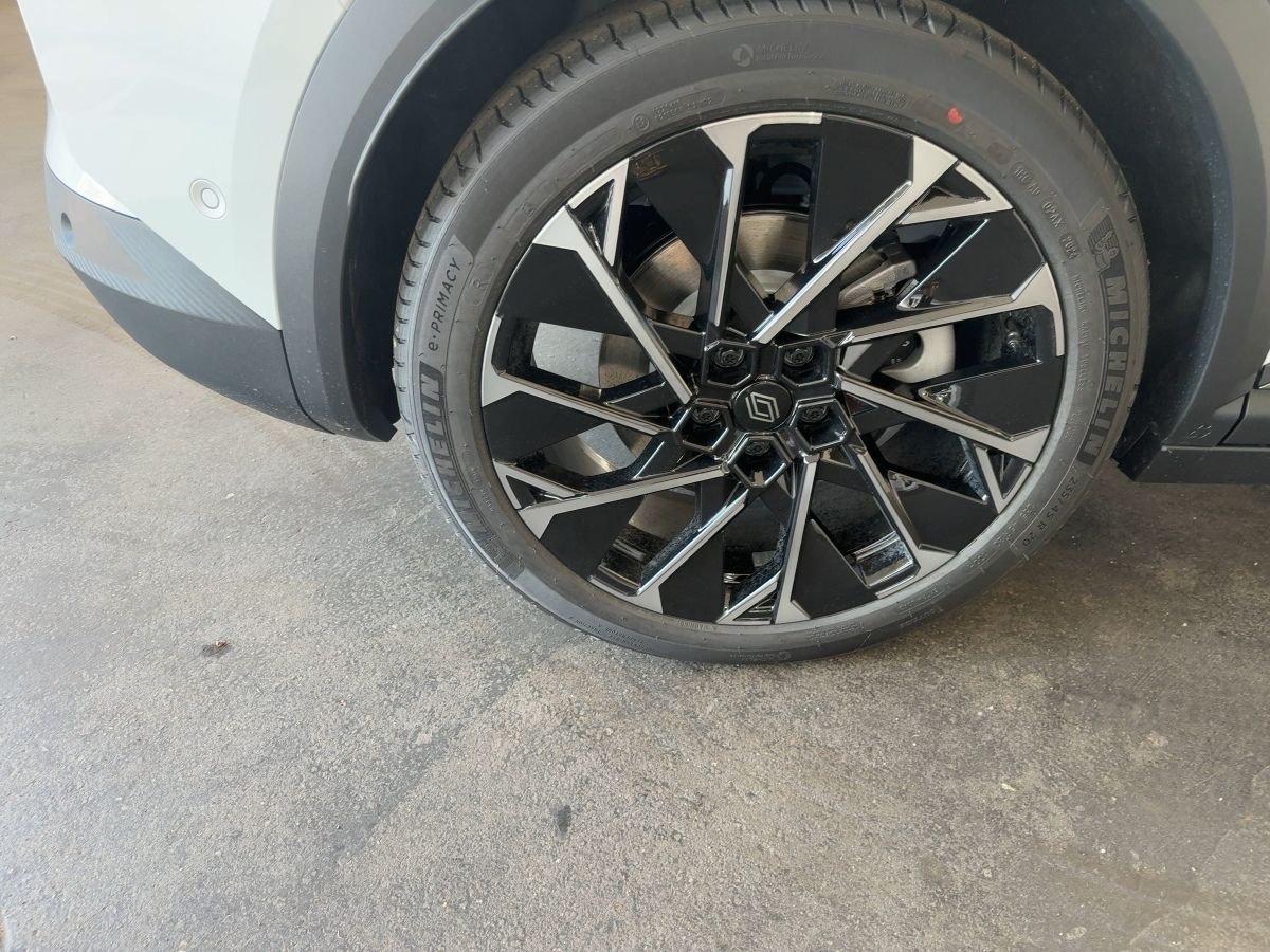 Fahrzeugabbildung Renault Scenic E-Tech Electric