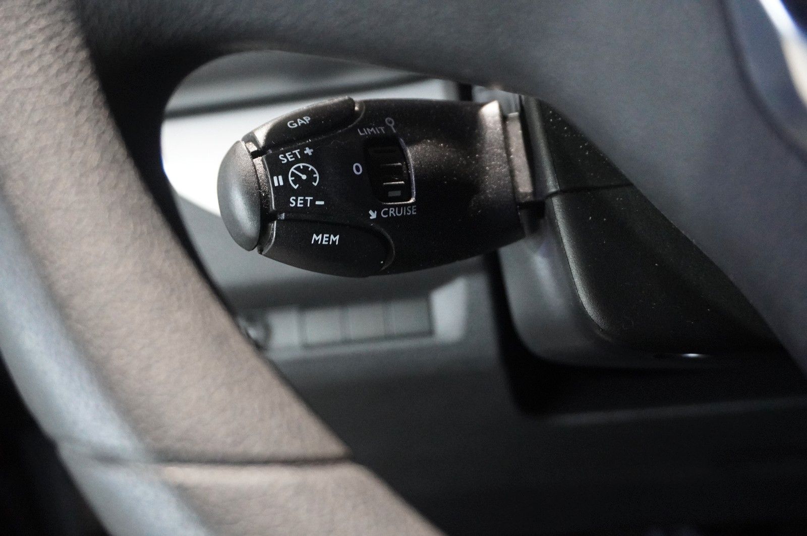 Fahrzeugabbildung Opel Zafira Life 2.0D "M" EDITION 8-SITZ NAVI/HUD/DAB