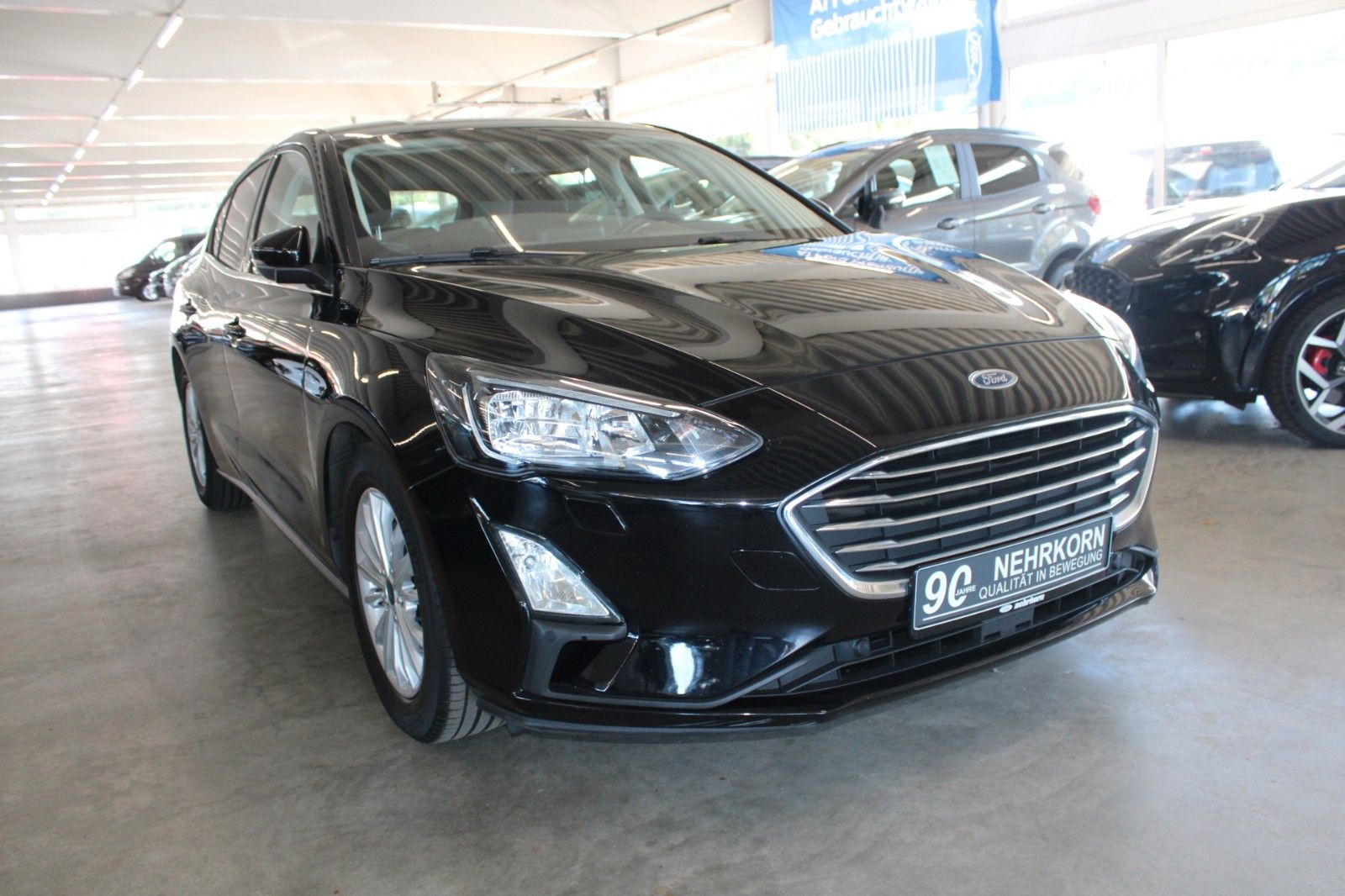 Fahrzeugabbildung Ford Focus Titanium Automatik AHK LED ACC WinterPak.