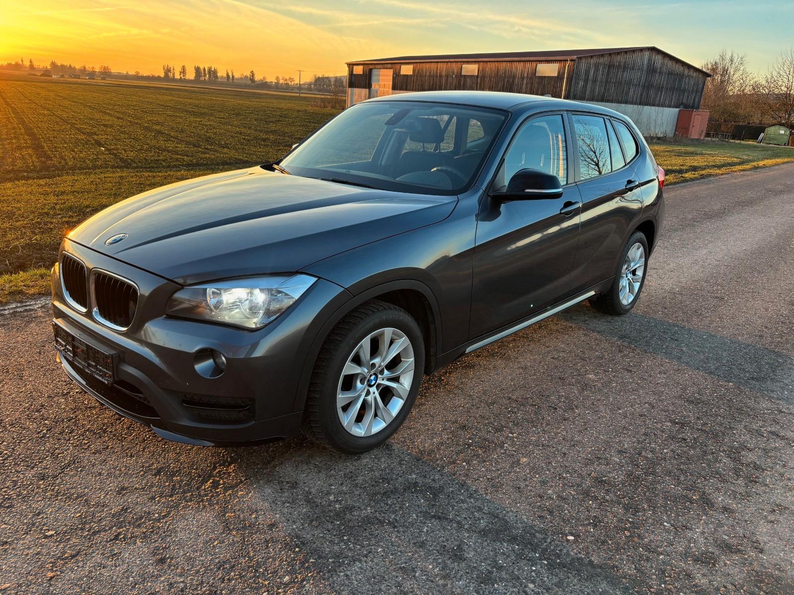 BMW X1 18 d xDrive AHK/Klima