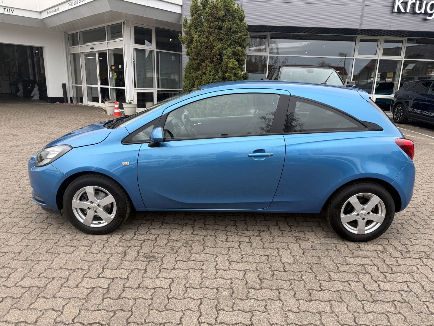 Fahrzeugabbildung Opel Corsa E Edition SHZ+LHZ+PDC