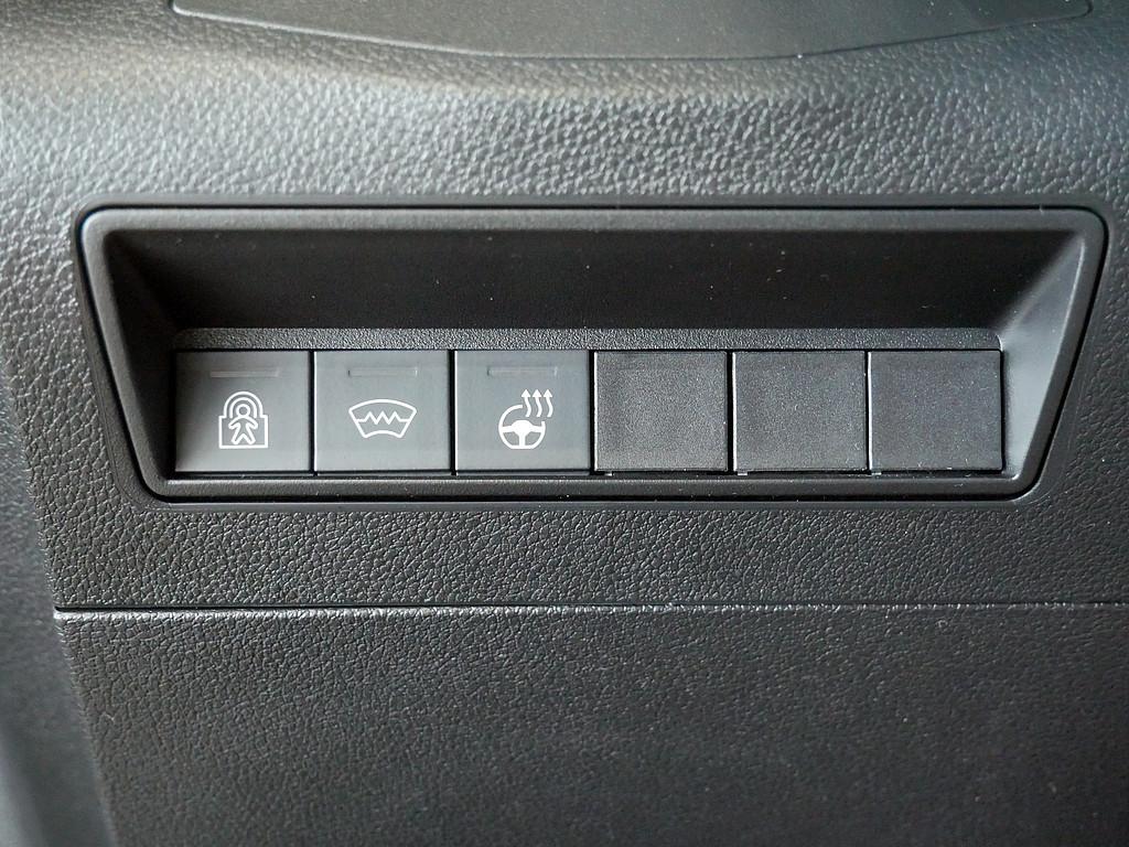 Citroën Berlingo M BlueHDi 130 Max SHZ NAVI AHK LED PANO