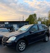 Mercedes-Benz ML 320 CDI 4MATIC LEDER/PANO/AHK/ALWETTER/ - Mercedes-Benz ML 320 in Frankfurt (Main)