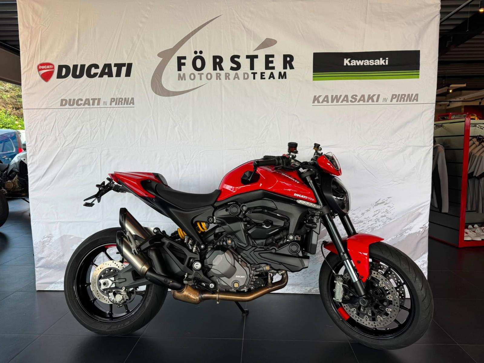 Ducati Monster + plus DUCATIPIRNA