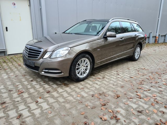 Mercedes-Benz E 250 CDI T BlueEfficiency AHK-Pano-Navi-Sitzhz.