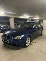 BMW E60 530 d - BMW 530 aus 2003: 530d