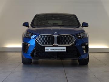 2024 BMW IX2 照片 2