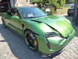 Porsche Taycan 4S - Porsche: Unfallwagen