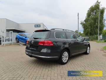 Volkswagen Passat - 4