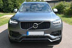 Fahrzeugabbildung Volvo XC90 D5 AWD*R-Design*STHZ*360°*LUFT*MIETKAUF