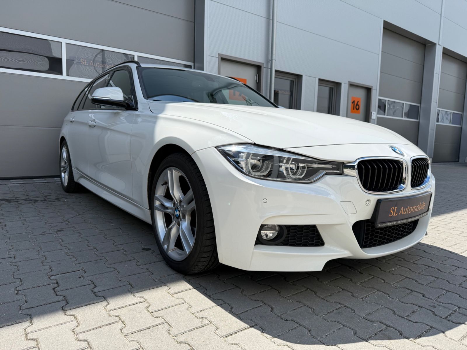 BMW 320 i Touring M Sport Kamera 18 Zoll Navi AHK