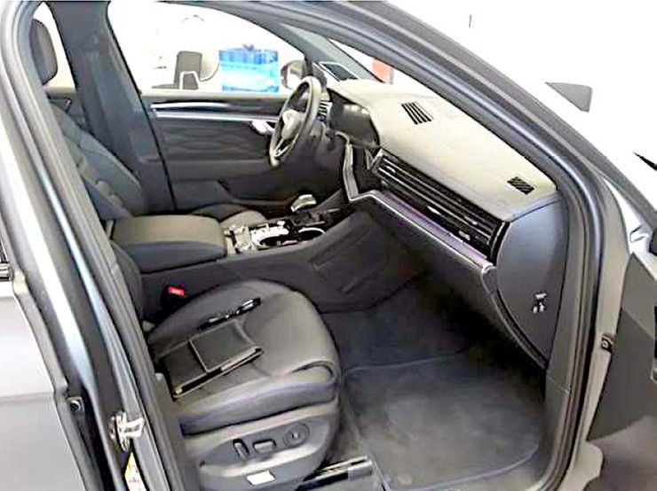Volkswagen Touareg 3.0 TSI eHybrid 4Motion R MATT LM foto 4
