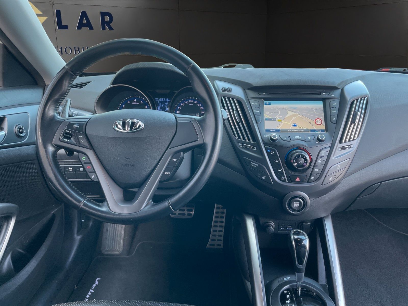Fahrzeugabbildung Hyundai Veloster Style *Leder*Automatik*Tempomat*Kamera