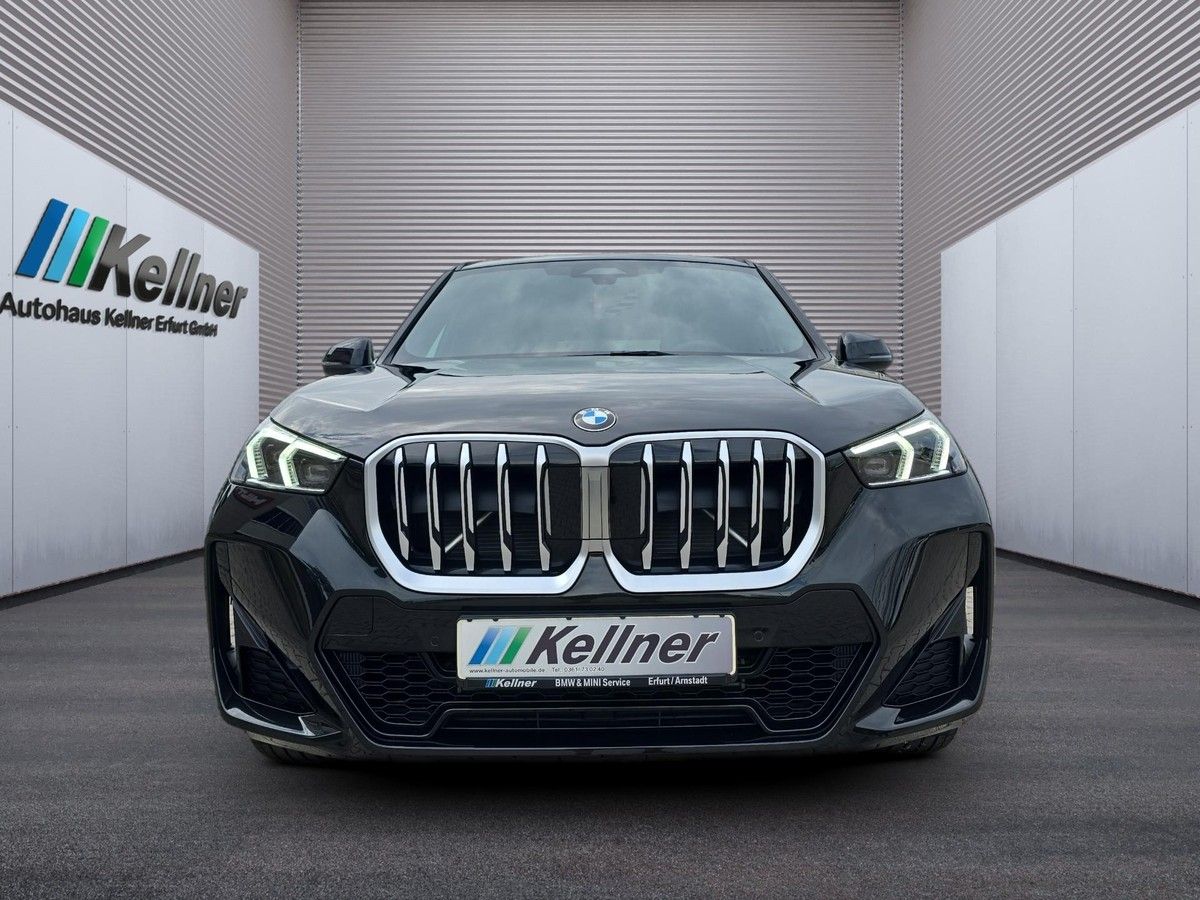 BMW X1  sDr.18i Aut. M-Sport+AHK+PANO+aLED+KEYLESS imagem 3