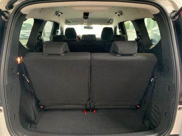 Fahrzeugabbildung Dacia Jogger TCe 110 Comfort 7-Sitzer