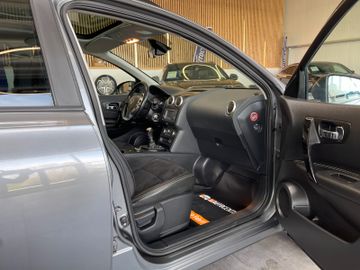 Nissan Qashqai+2 4x4 *7SITZE*PANO*360 KAMERA*XENON*