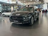 Maserati Levante Benzin 3.0 V6 GRANLUSSO Sportpaket Navi - Maserati Levante GRANLUSSO mit Benzin-Antrieb