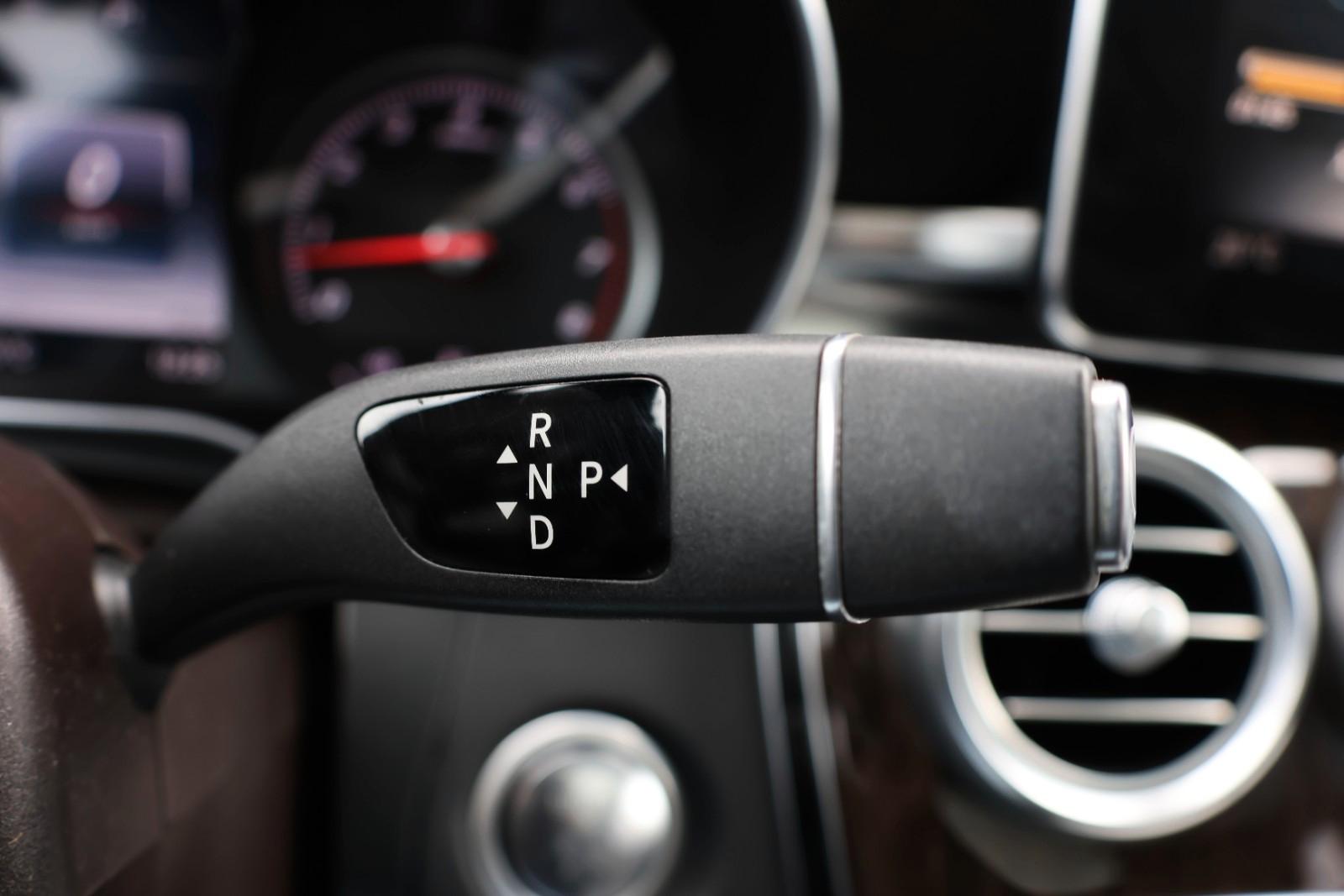 Mercedes-Benz GLC 300 4MATIC/ACC/Burmester/PANO/SHZ/TTW/KAMERA
