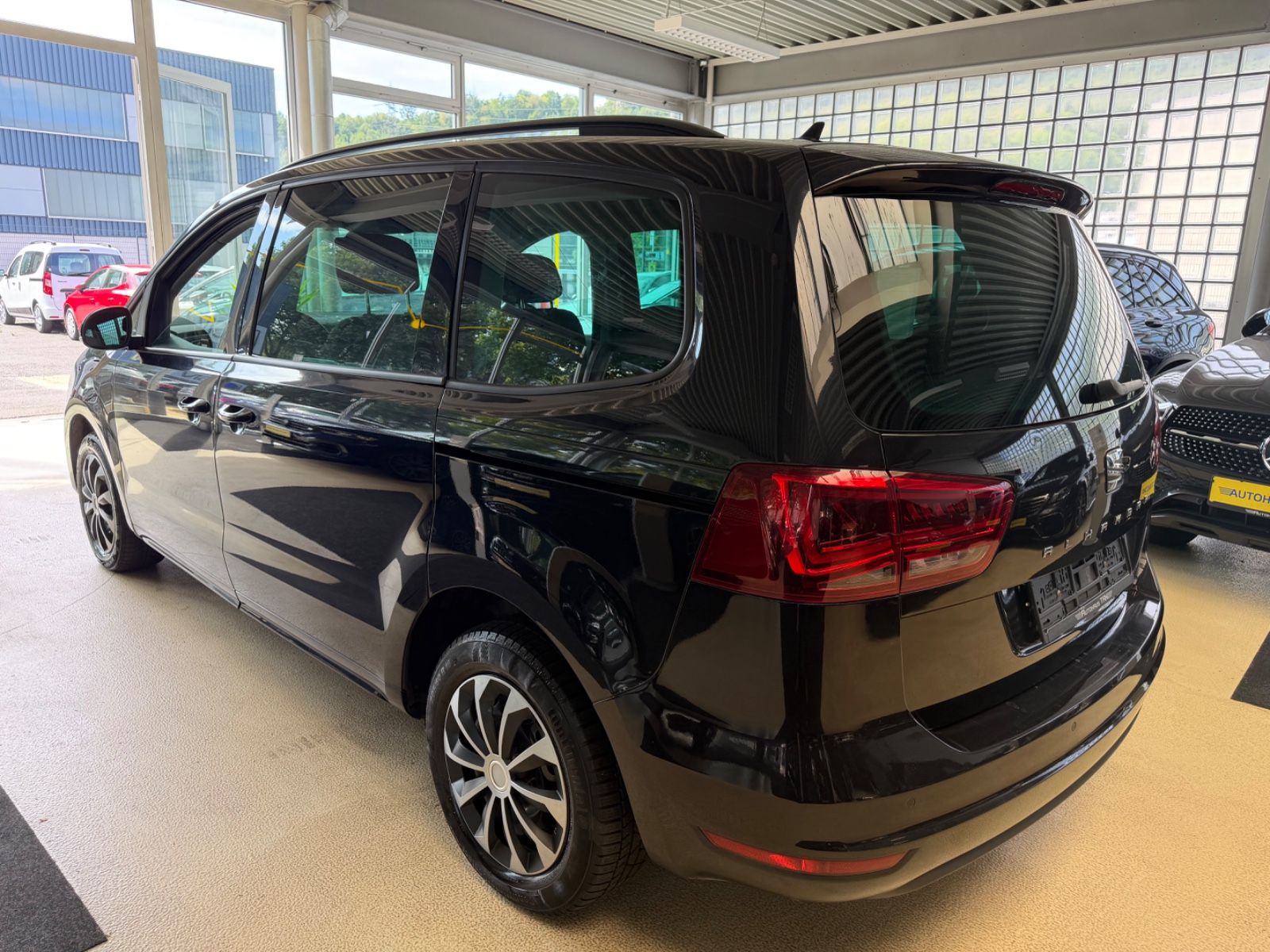 Fahrzeugabbildung SEAT Alhambra Style*7 Sitzer* 1.Hand