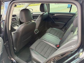 Volkswagen Golf - 12