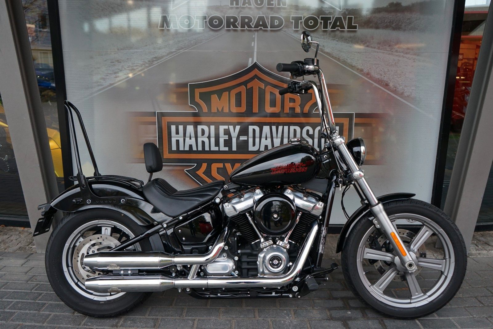 Fahrzeugabbildung Harley-Davidson Softail Standard FXST Jekill & Hyde, Ape Lenker