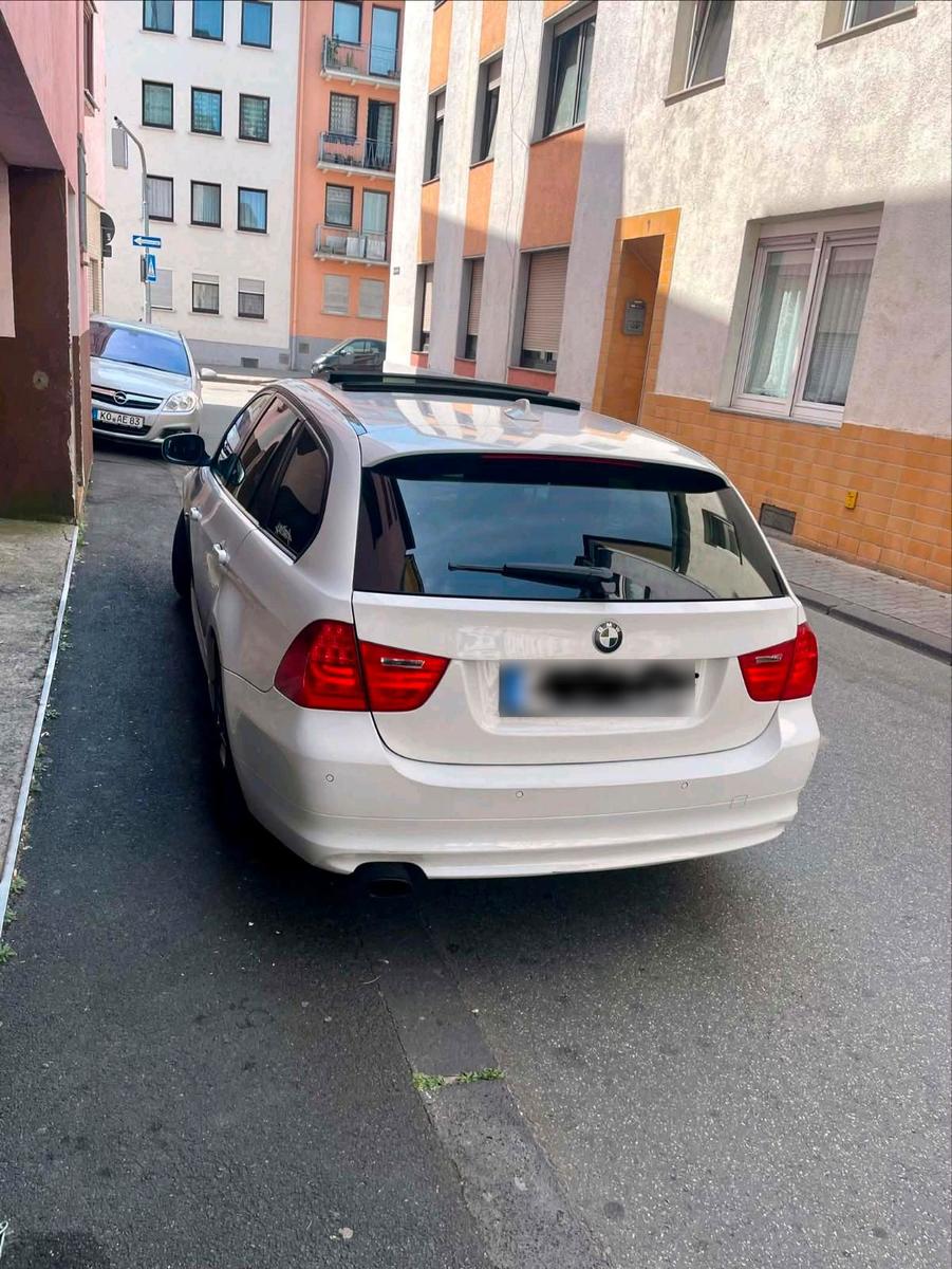 BMW 320 2008 — photo 6