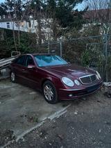 Mercedes-Benz Mercedes E 350 - Mercedes-Benz E-Klasse mit CNG-Antrieb: Automatik